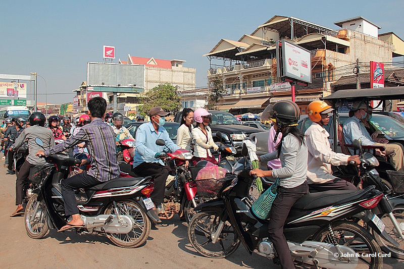 _MG_4917 Siem Reap traffic.JPG